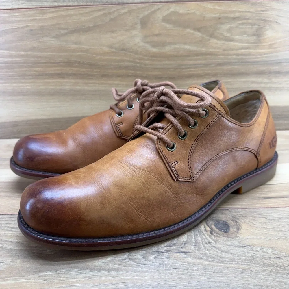 UGG Hixson Chestnut Leather Oxfords Mens 9.5 Business Casual Old Money